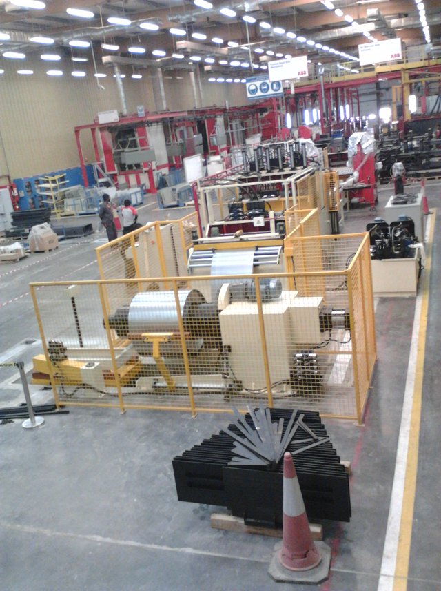 上海禎馳產(chǎn)波紋油箱加工設(shè)備，橫剪機(jī)，縱剪機(jī)